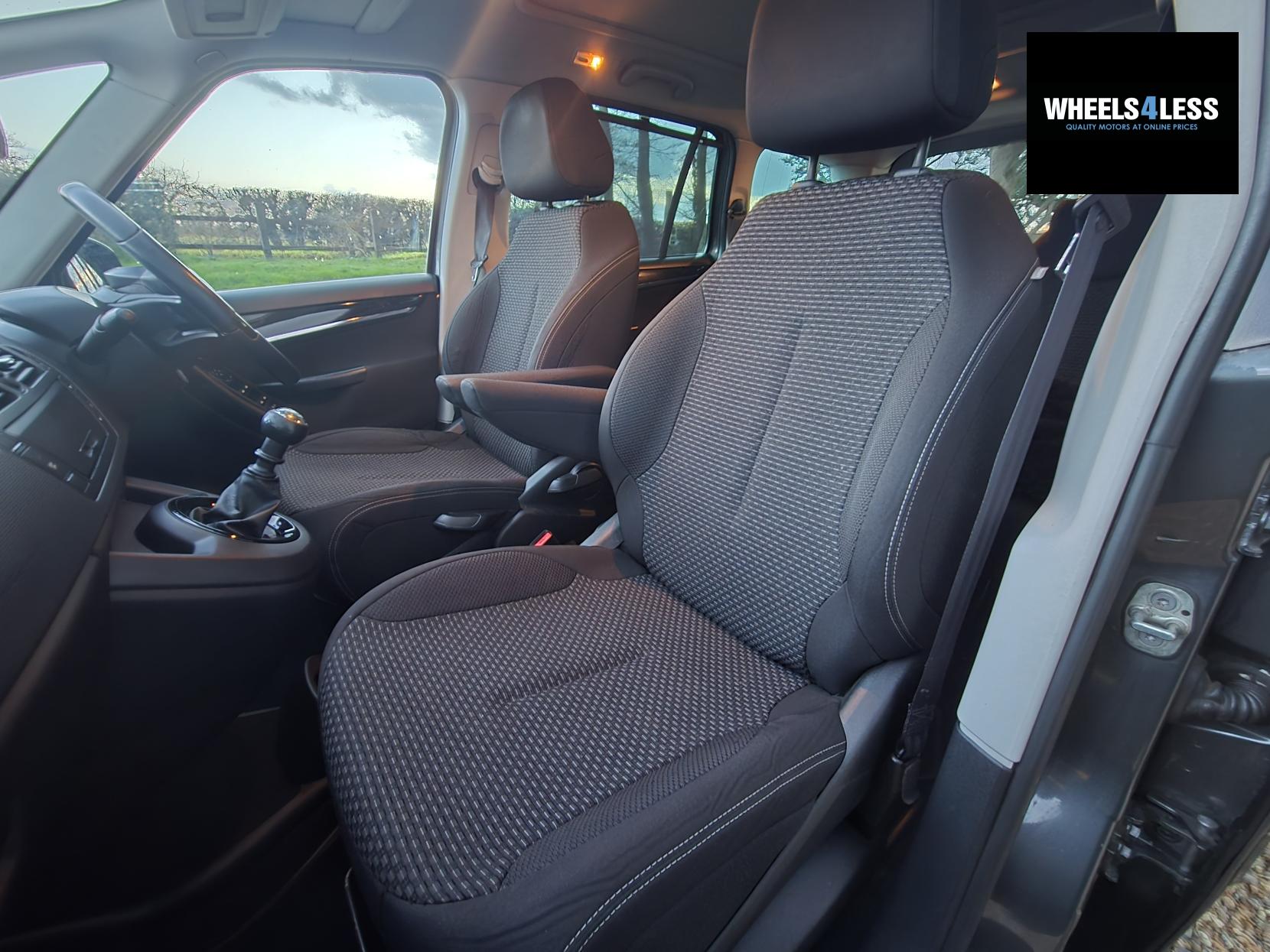 Citroen Grand C4 Picasso 1.6 HDi Platinum MPV 5dr Diesel Manual Euro 5 (110 ps)