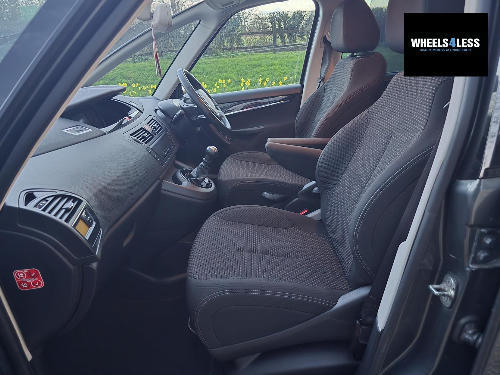 Citroen Grand C4 Picasso 1.6 HDi Platinum MPV 5dr Diesel Manual Euro 5 (110 ps)