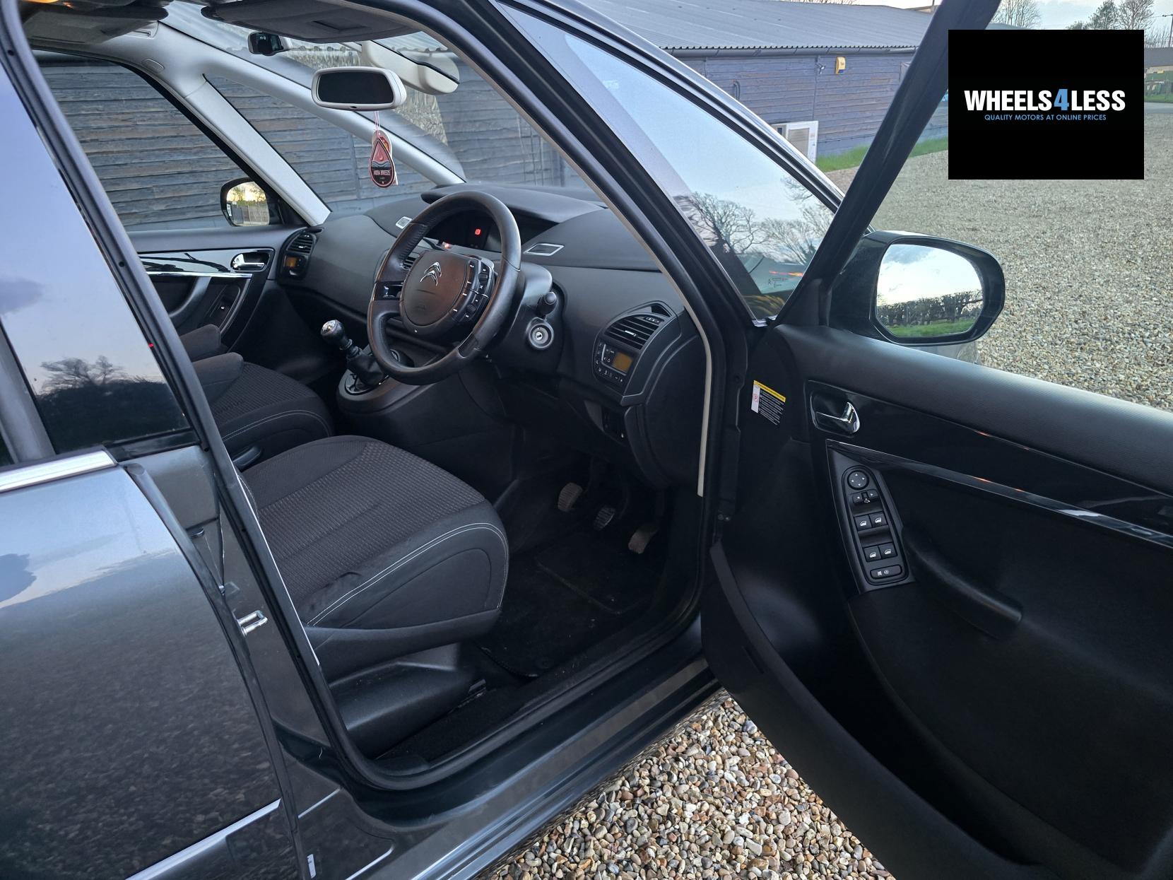 Citroen Grand C4 Picasso 1.6 HDi Platinum MPV 5dr Diesel Manual Euro 5 (110 ps)