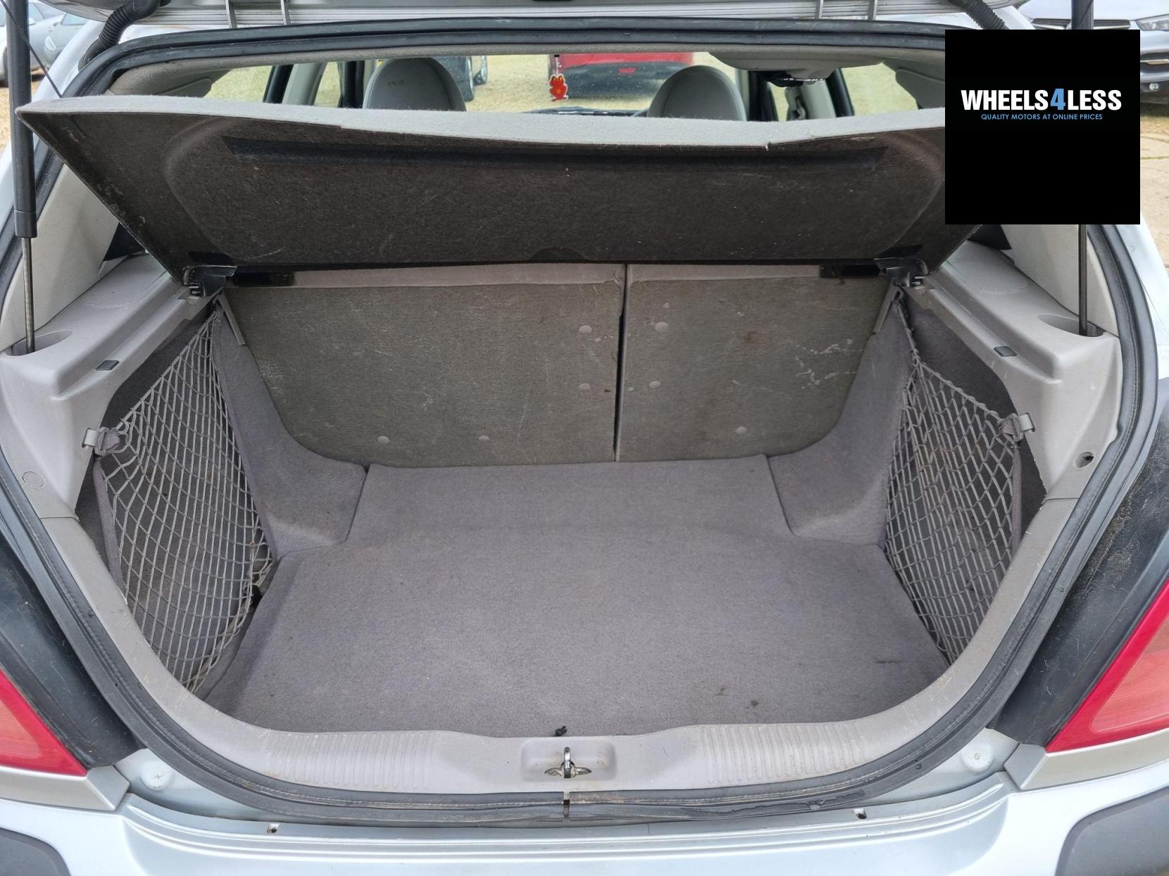 Nissan Almera 1.5 S 5dr