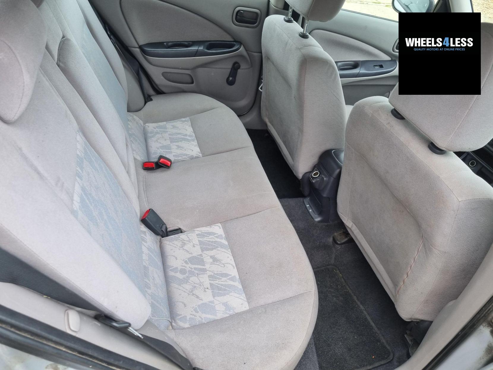 Nissan Almera 1.5 S 5dr