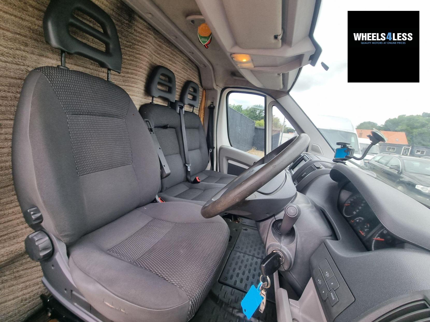 Citroen Relay 2.2 HDi 35 L3 H2 4dr (Heavy)