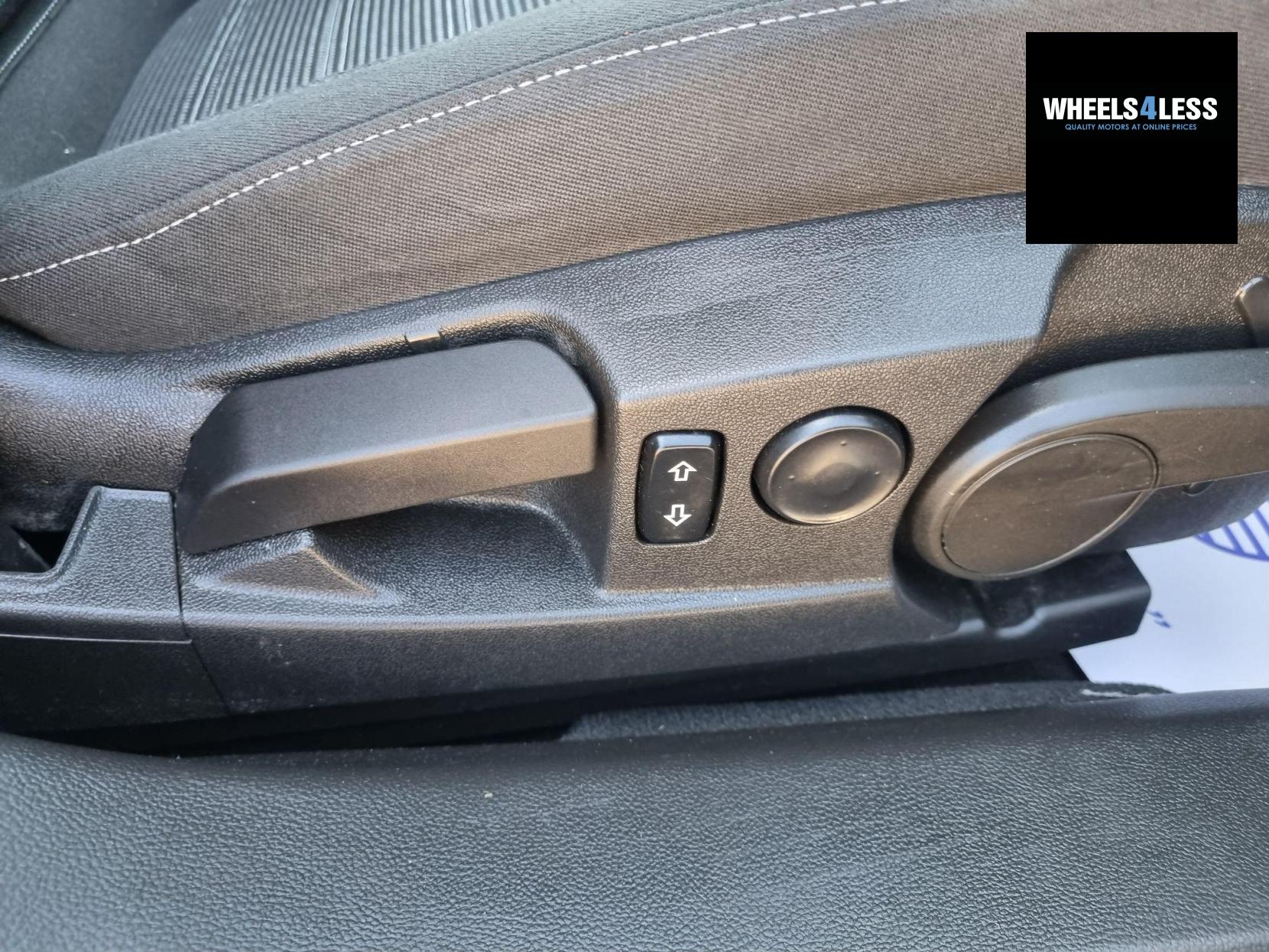 Vauxhall Insignia 1.6 CDTi ecoFLEX SRi Euro 6 (s/s) 5dr