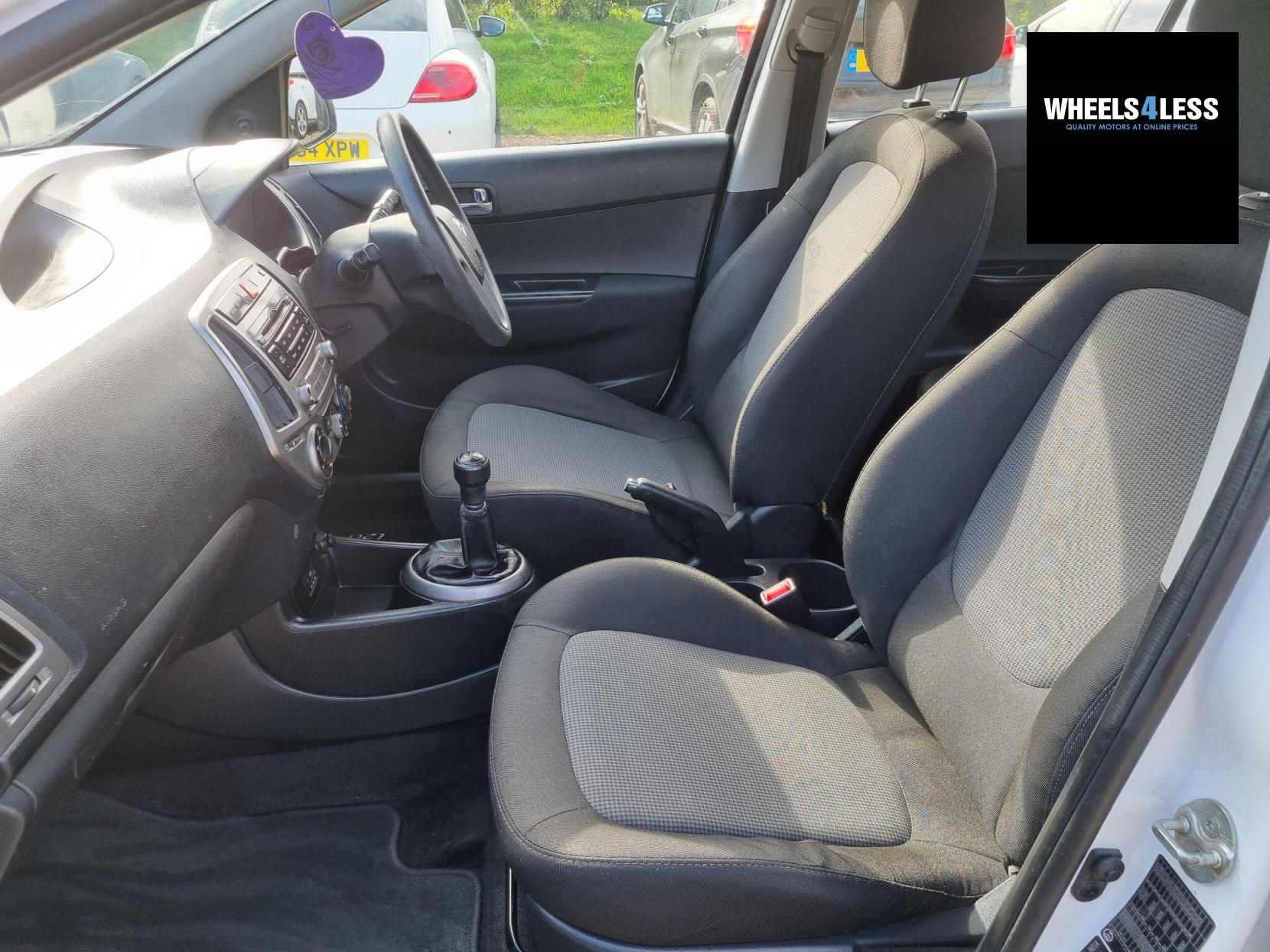 Hyundai i20 1.2 Classic Euro 5 5dr