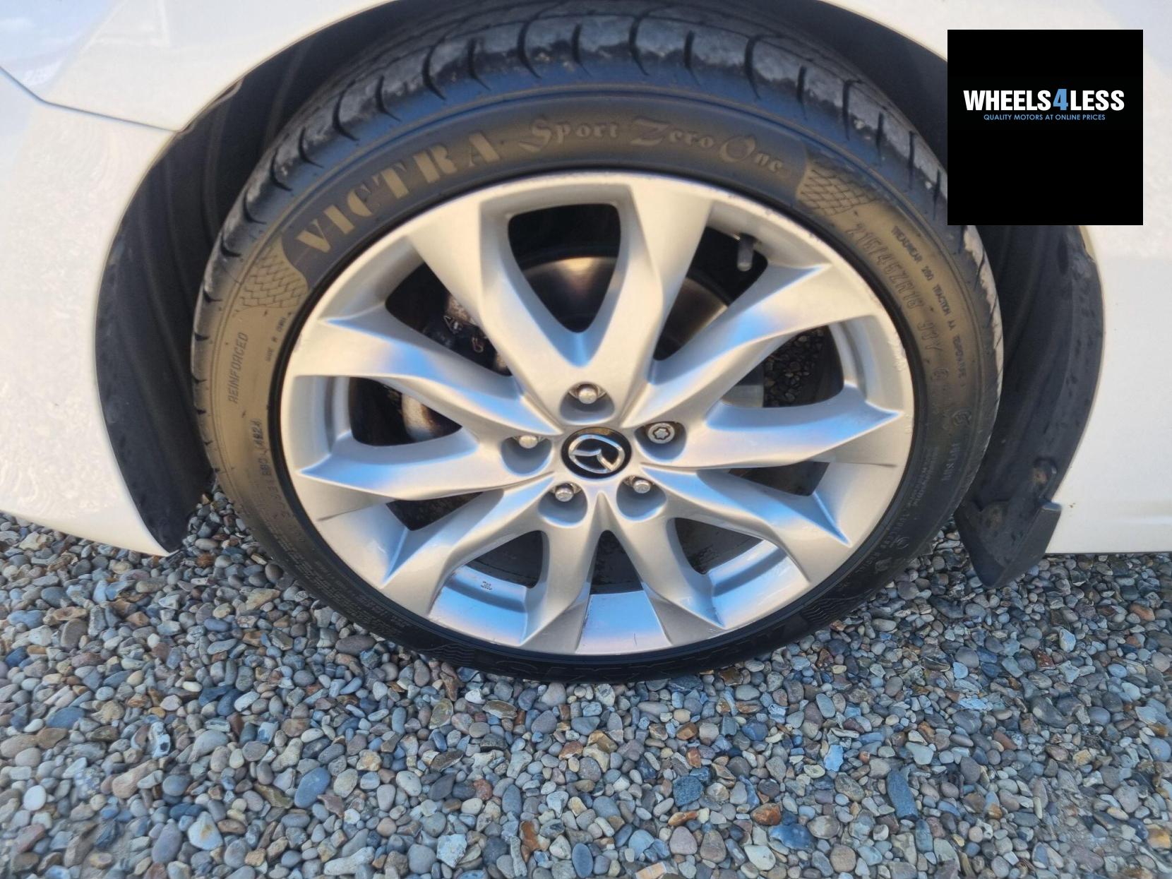 Mazda Mazda3 2.0 SKYACTIV-G Sport Nav Euro 5 (s/s) 5dr