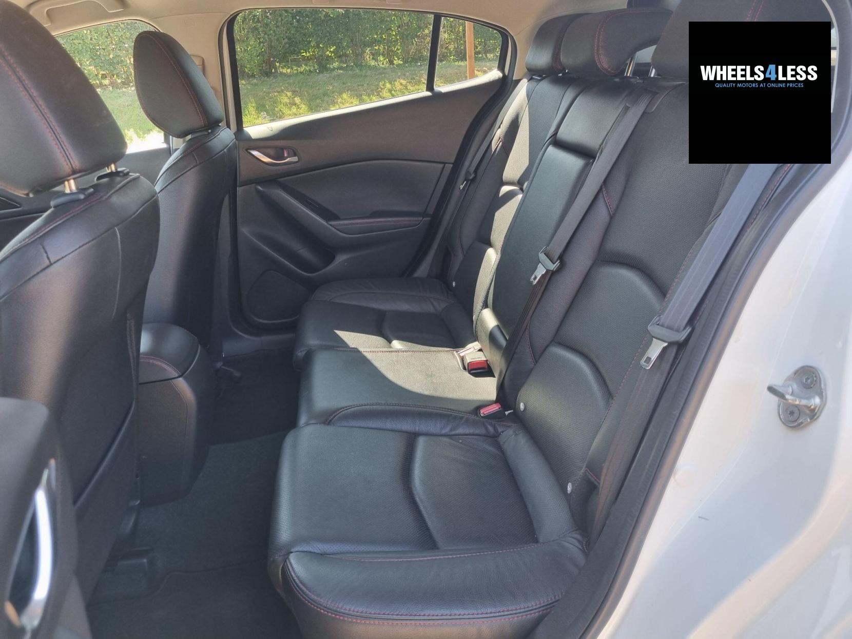 Mazda Mazda3 2.0 SKYACTIV-G Sport Nav Euro 5 (s/s) 5dr