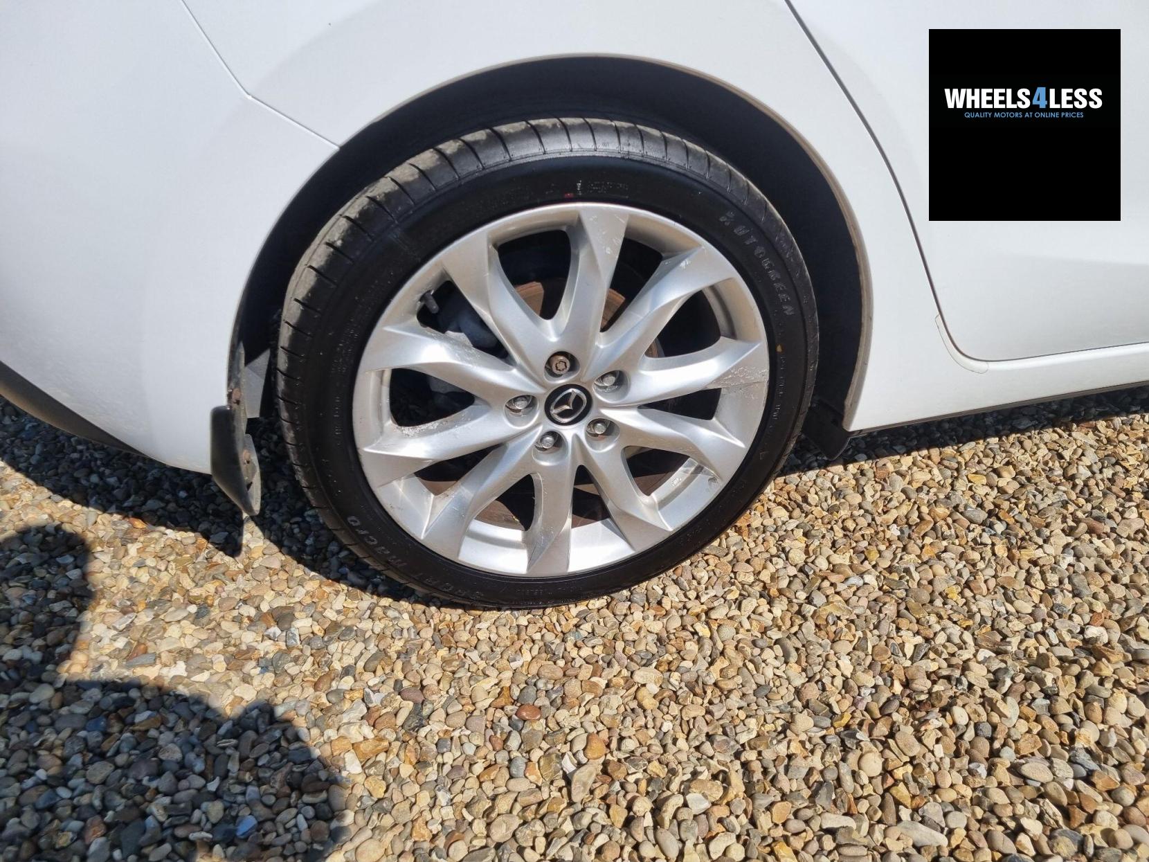 Mazda Mazda3 2.0 SKYACTIV-G Sport Nav Euro 5 (s/s) 5dr