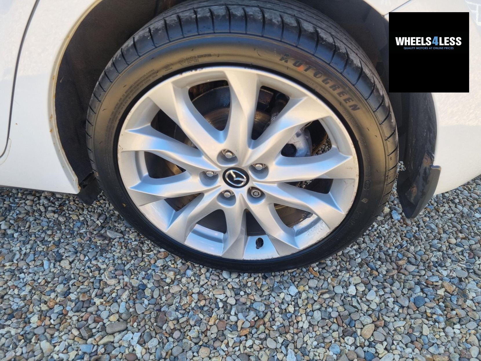 Mazda Mazda3 2.0 SKYACTIV-G Sport Nav Euro 5 (s/s) 5dr