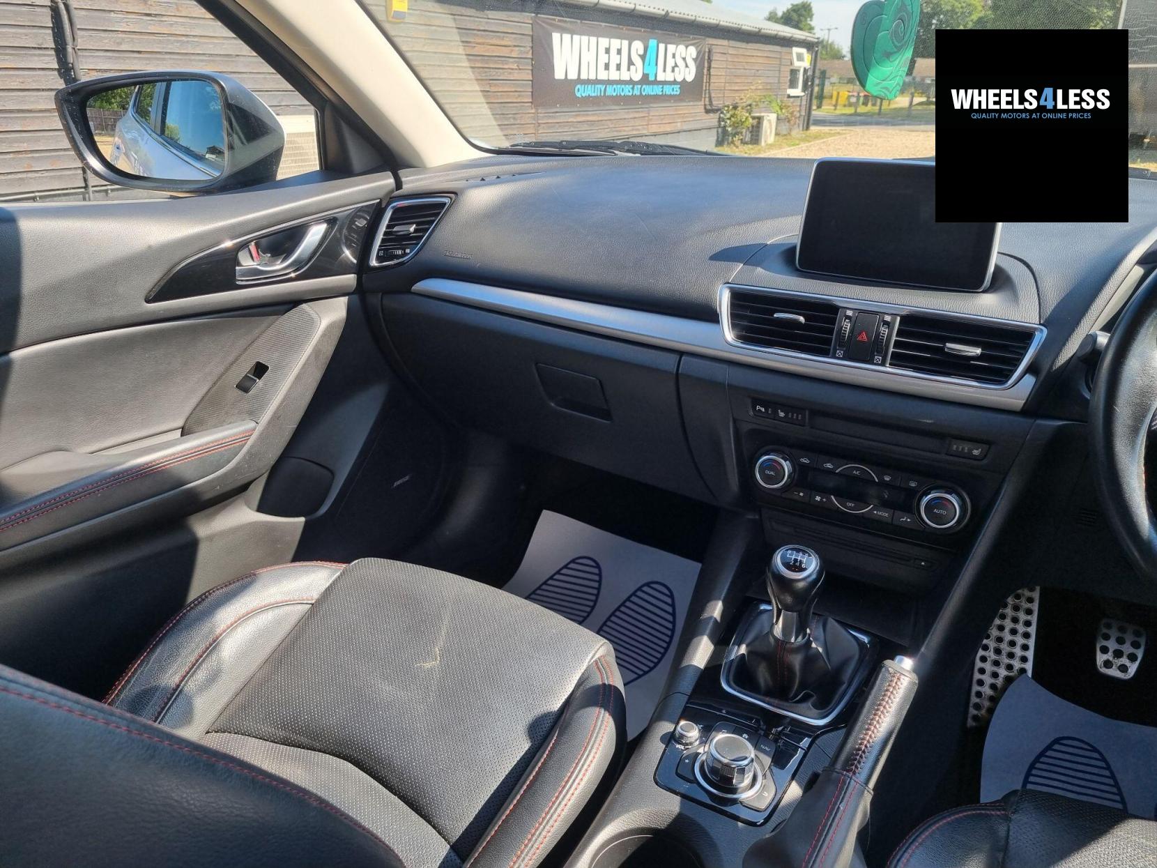 Mazda Mazda3 2.0 SKYACTIV-G Sport Nav Euro 5 (s/s) 5dr