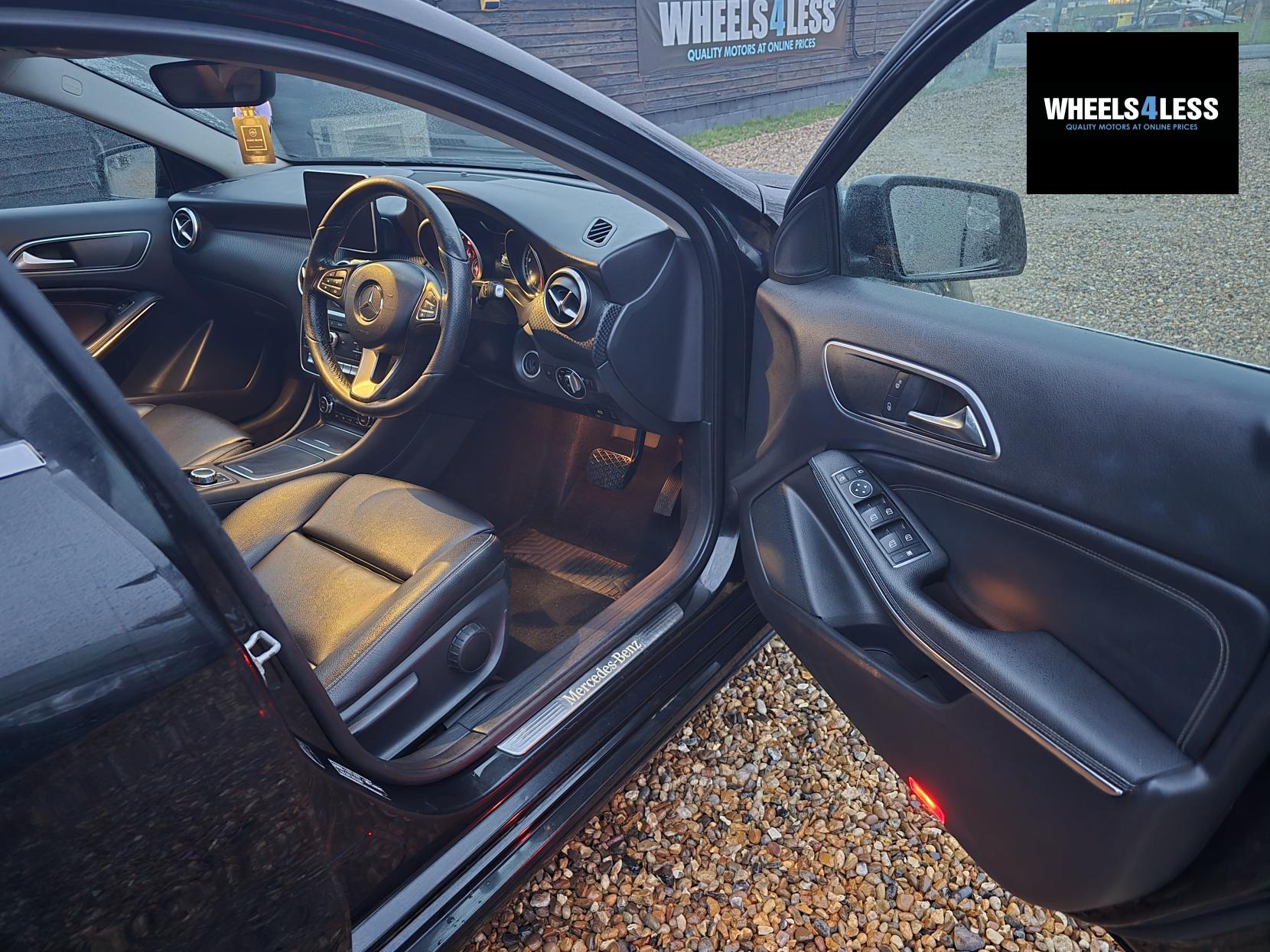 Mercedes-Benz A Class 1.6 A180 Sport 7G-DCT Euro 6 (s/s) 5dr