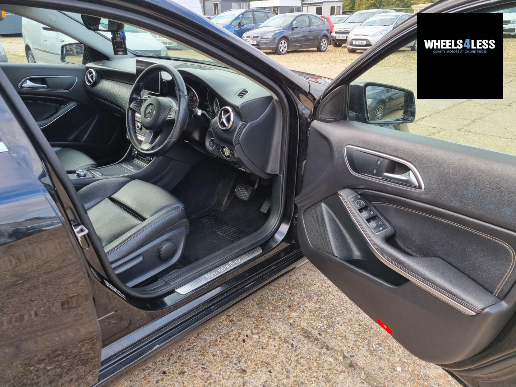 Mercedes-Benz A Class 1.6 A180 Sport 7G-DCT Euro 6 (s/s) 5dr