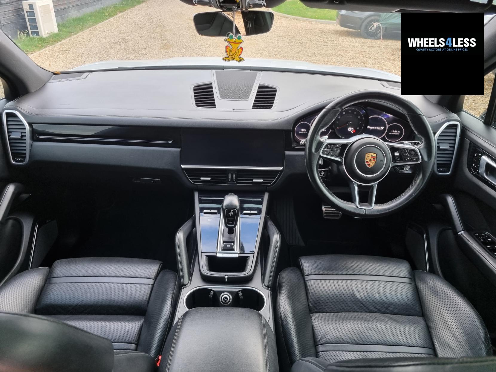 Porsche Cayenne 2.9T V6 S TiptronicS 4WD Euro 6 (s/s) 5dr