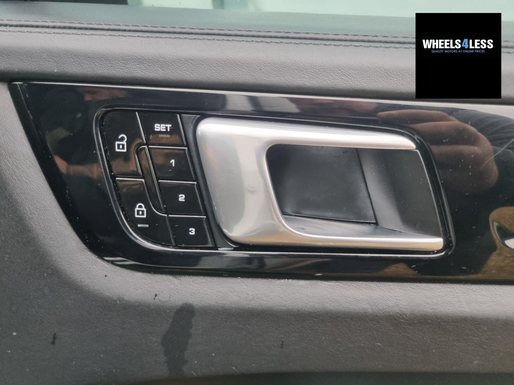 Porsche Cayenne 2.9T V6 S TiptronicS 4WD Euro 6 (s/s) 5dr