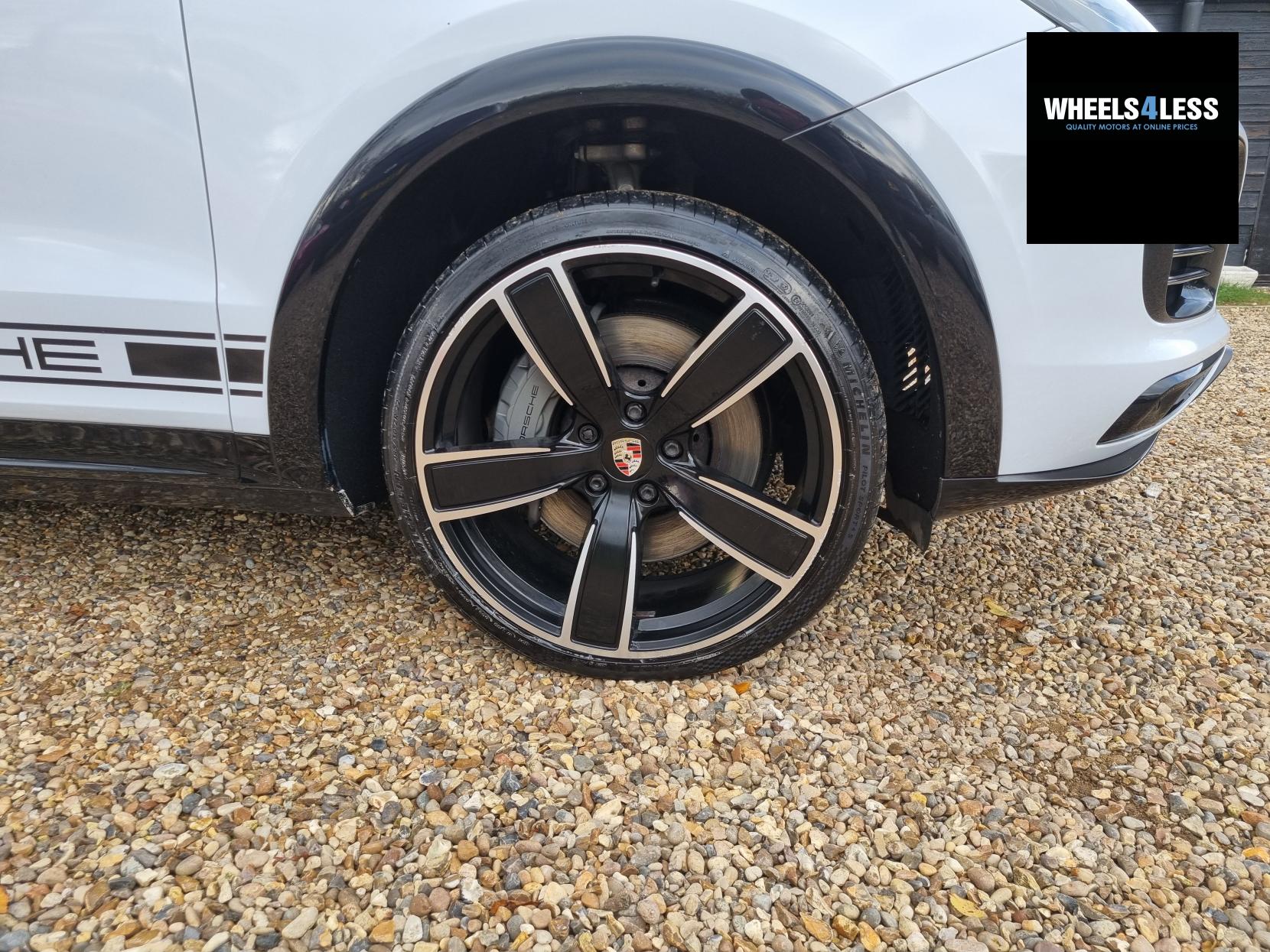 Porsche Cayenne 2.9T V6 S TiptronicS 4WD Euro 6 (s/s) 5dr