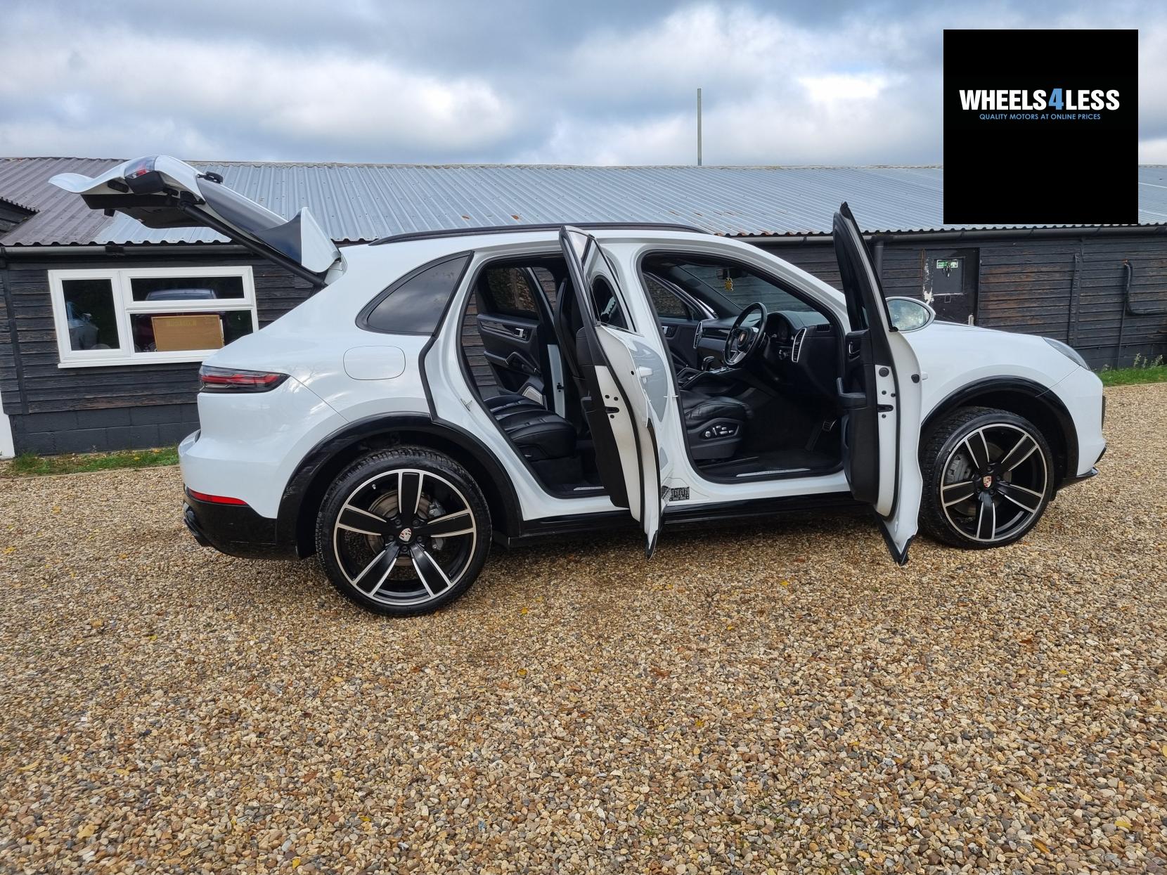 Porsche Cayenne 2.9T V6 S TiptronicS 4WD Euro 6 (s/s) 5dr