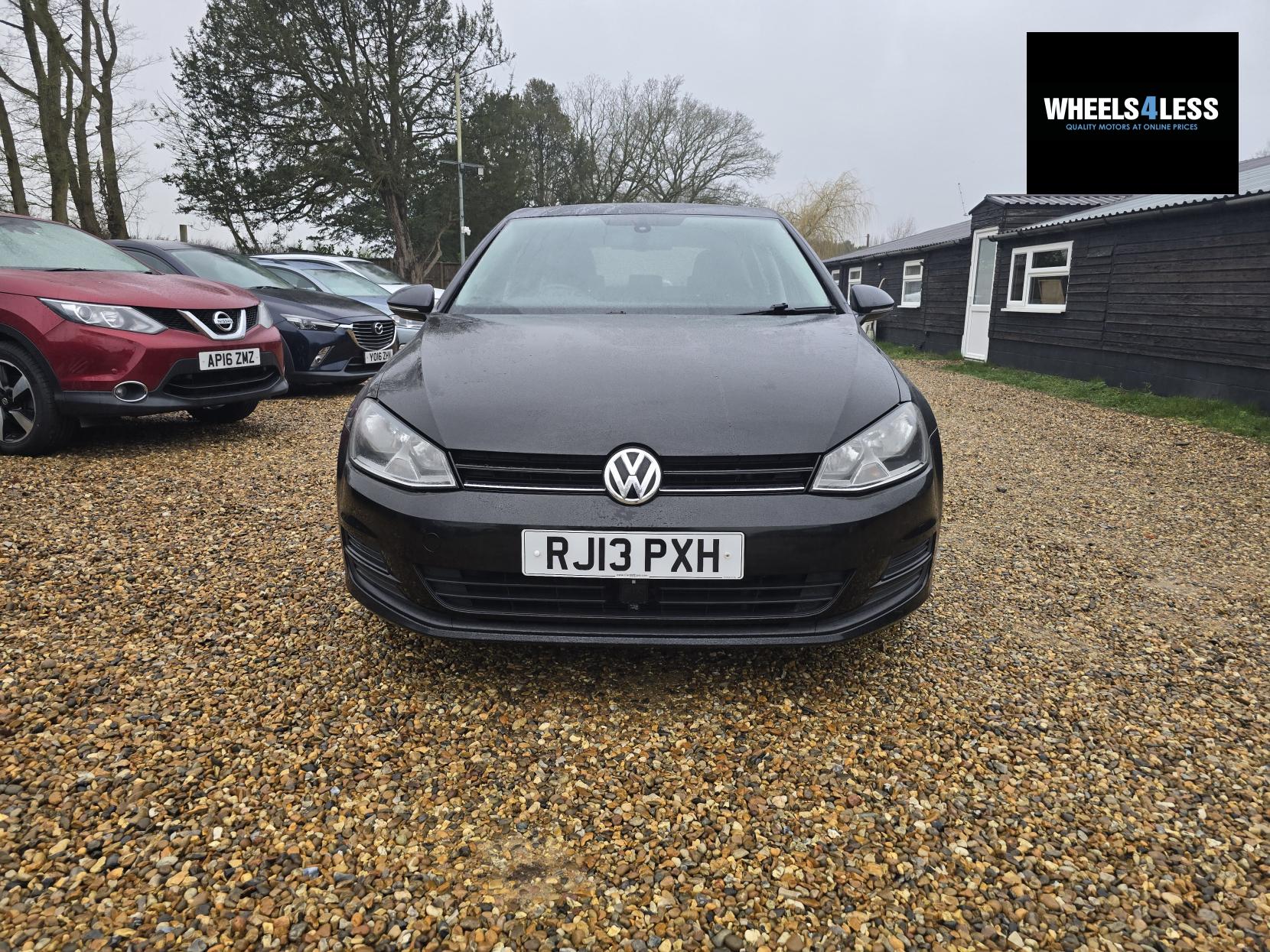 Volkswagen Golf 1.6 TDI BlueMotion Tech SE Hatchback 5dr Diesel Manual Euro 5 (s/s) (105 ps)