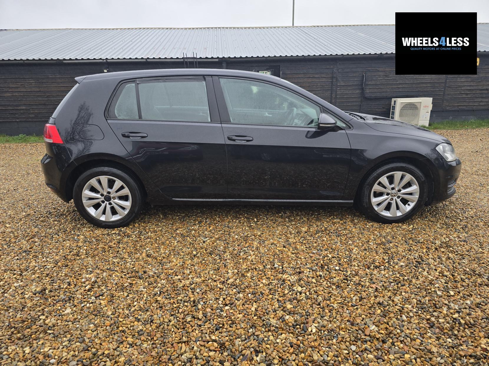 Volkswagen Golf 1.6 TDI BlueMotion Tech SE Hatchback 5dr Diesel Manual Euro 5 (s/s) (105 ps)