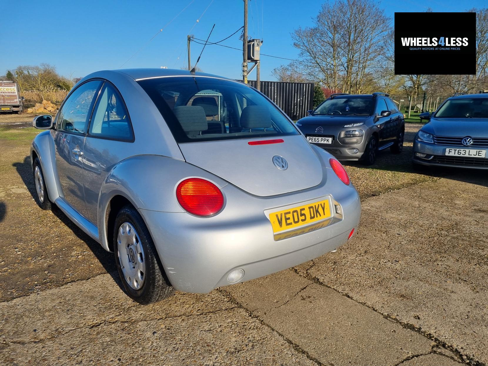 Volkswagen Beetle 1.4 16V Hatchback 3dr Petrol Manual Euro 4 (75 ps)