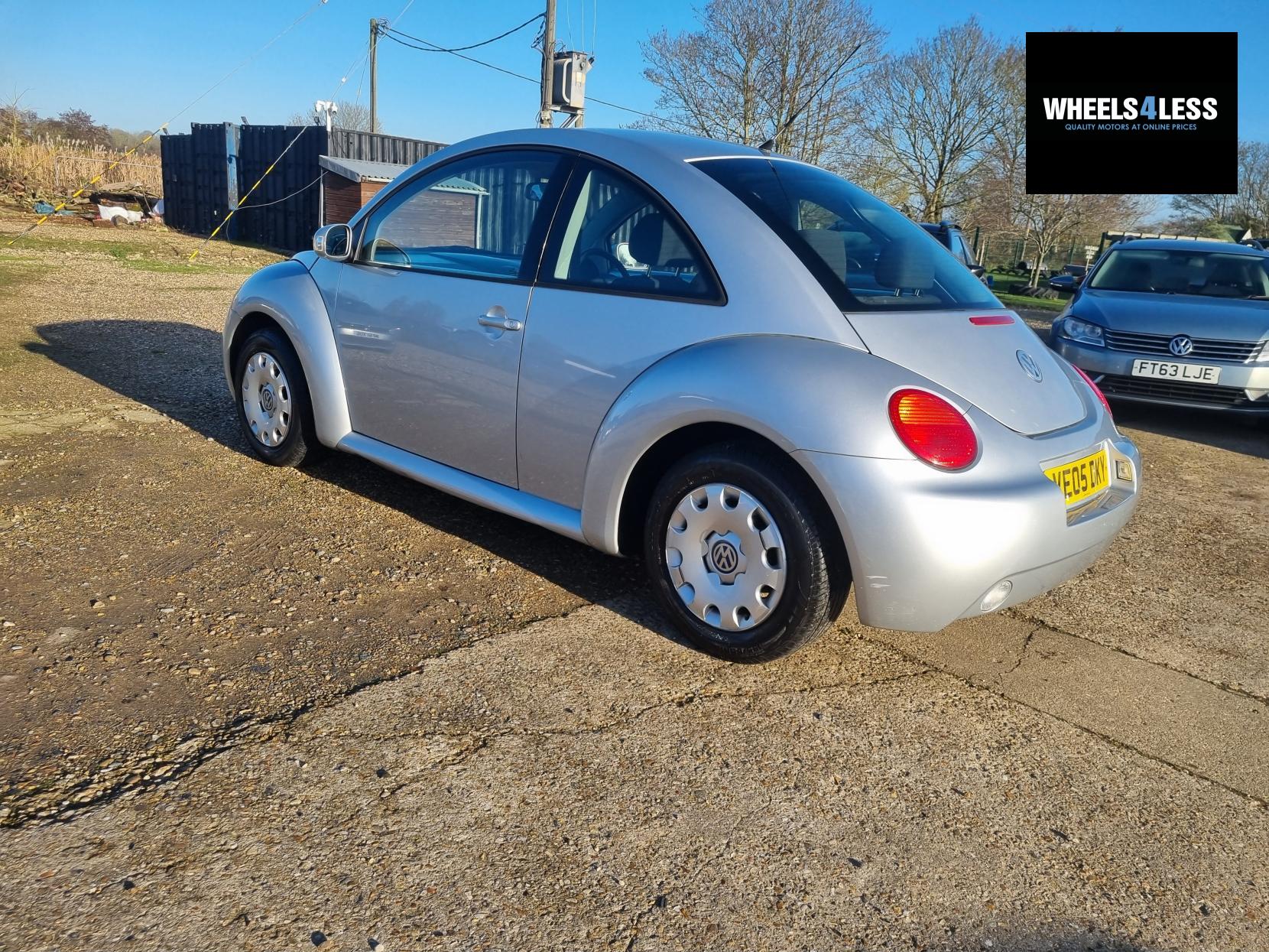 Volkswagen Beetle 1.4 16V Hatchback 3dr Petrol Manual Euro 4 (75 ps)