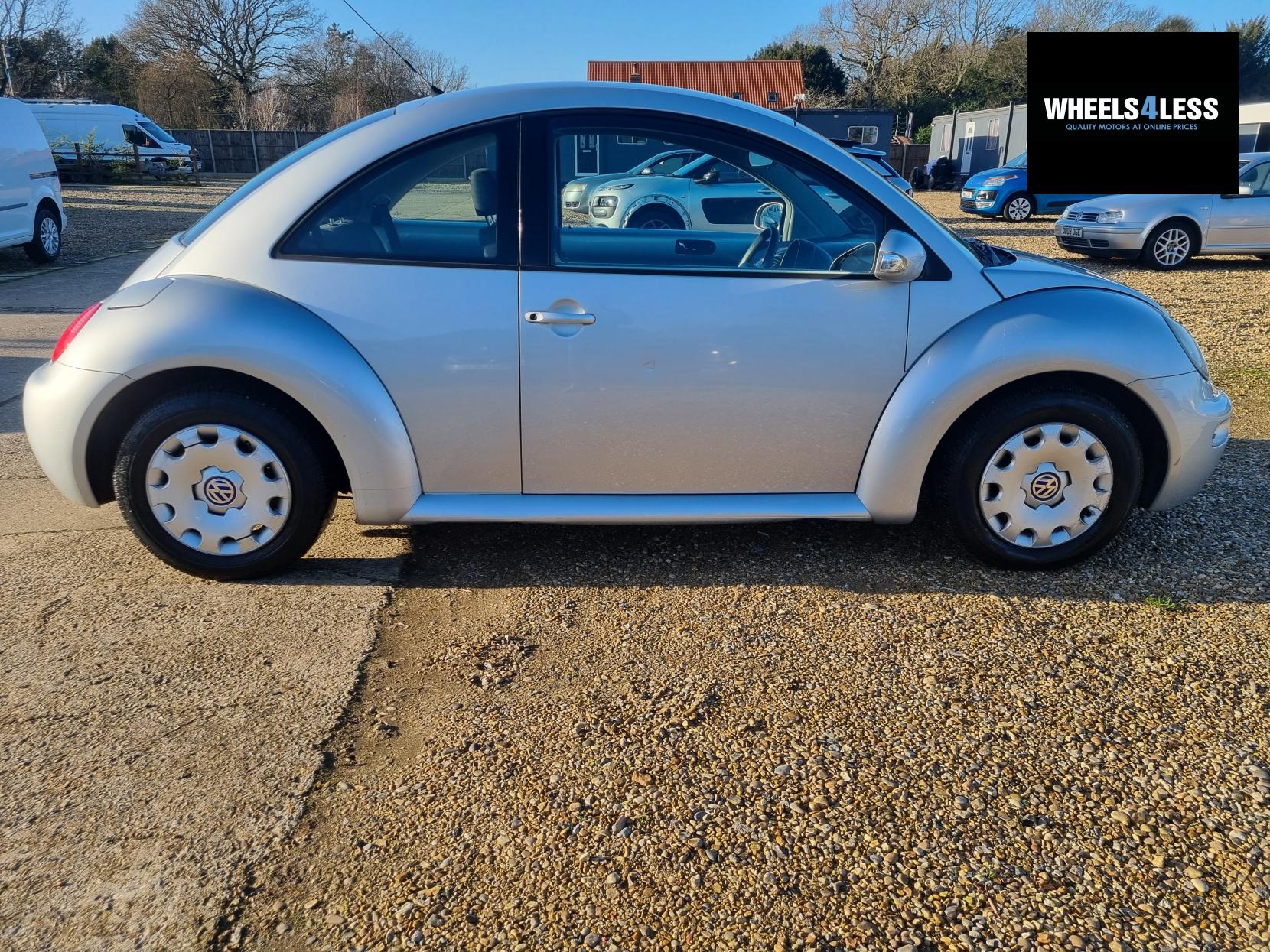 Volkswagen Beetle 1.4 16V Hatchback 3dr Petrol Manual Euro 4 (75 ps)