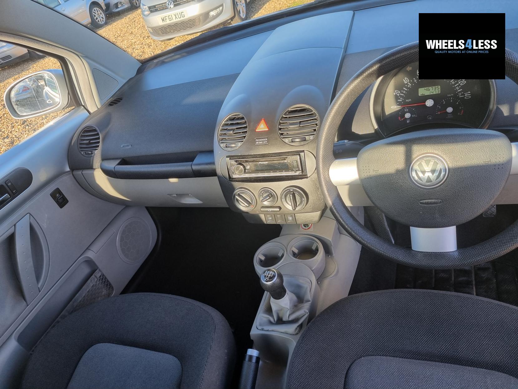 Volkswagen Beetle 1.4 16V Hatchback 3dr Petrol Manual Euro 4 (75 ps)