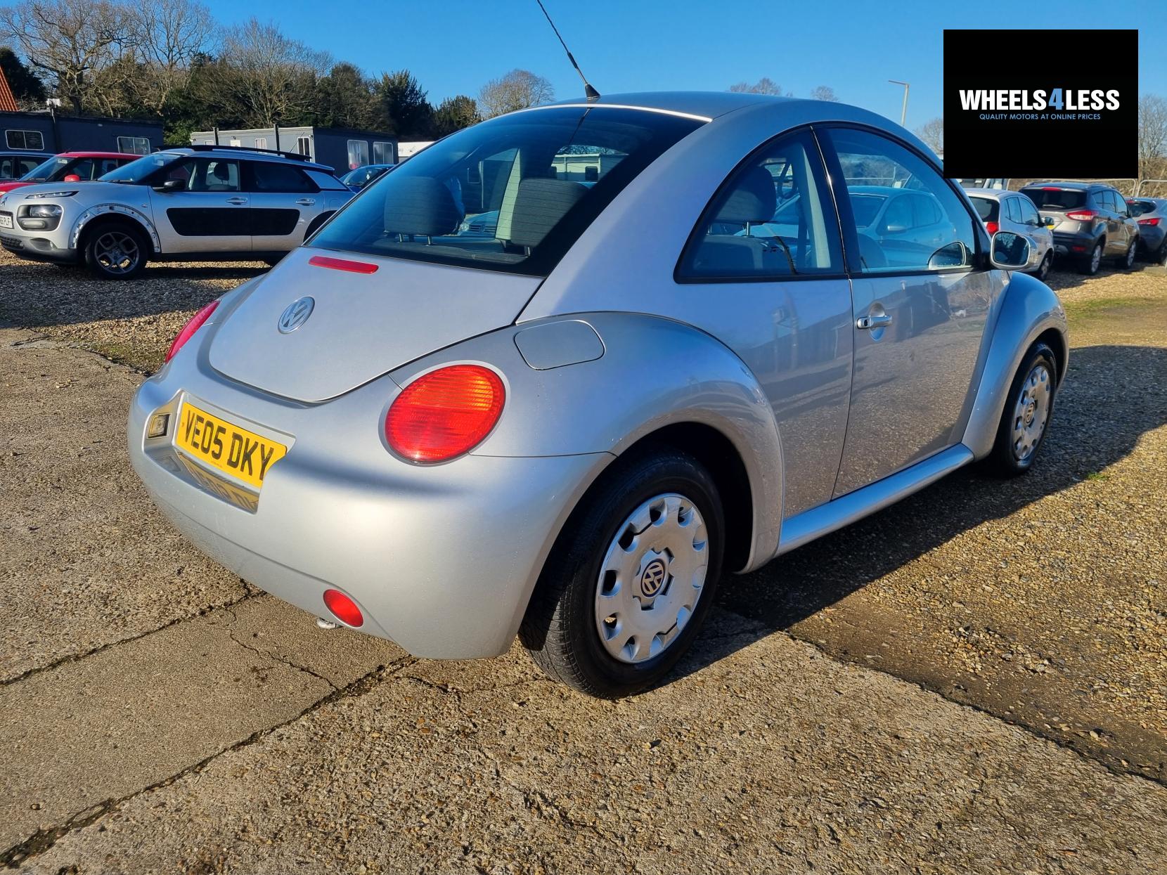 Volkswagen Beetle 1.4 16V Hatchback 3dr Petrol Manual Euro 4 (75 ps)