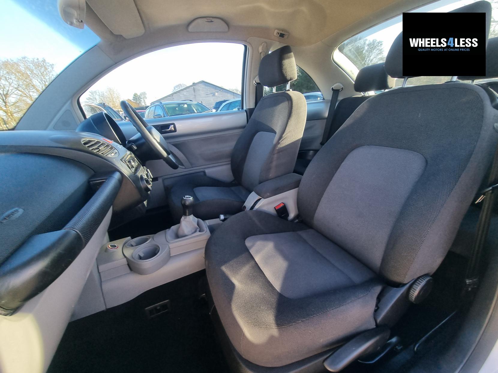 Volkswagen Beetle 1.4 16V Hatchback 3dr Petrol Manual Euro 4 (75 ps)