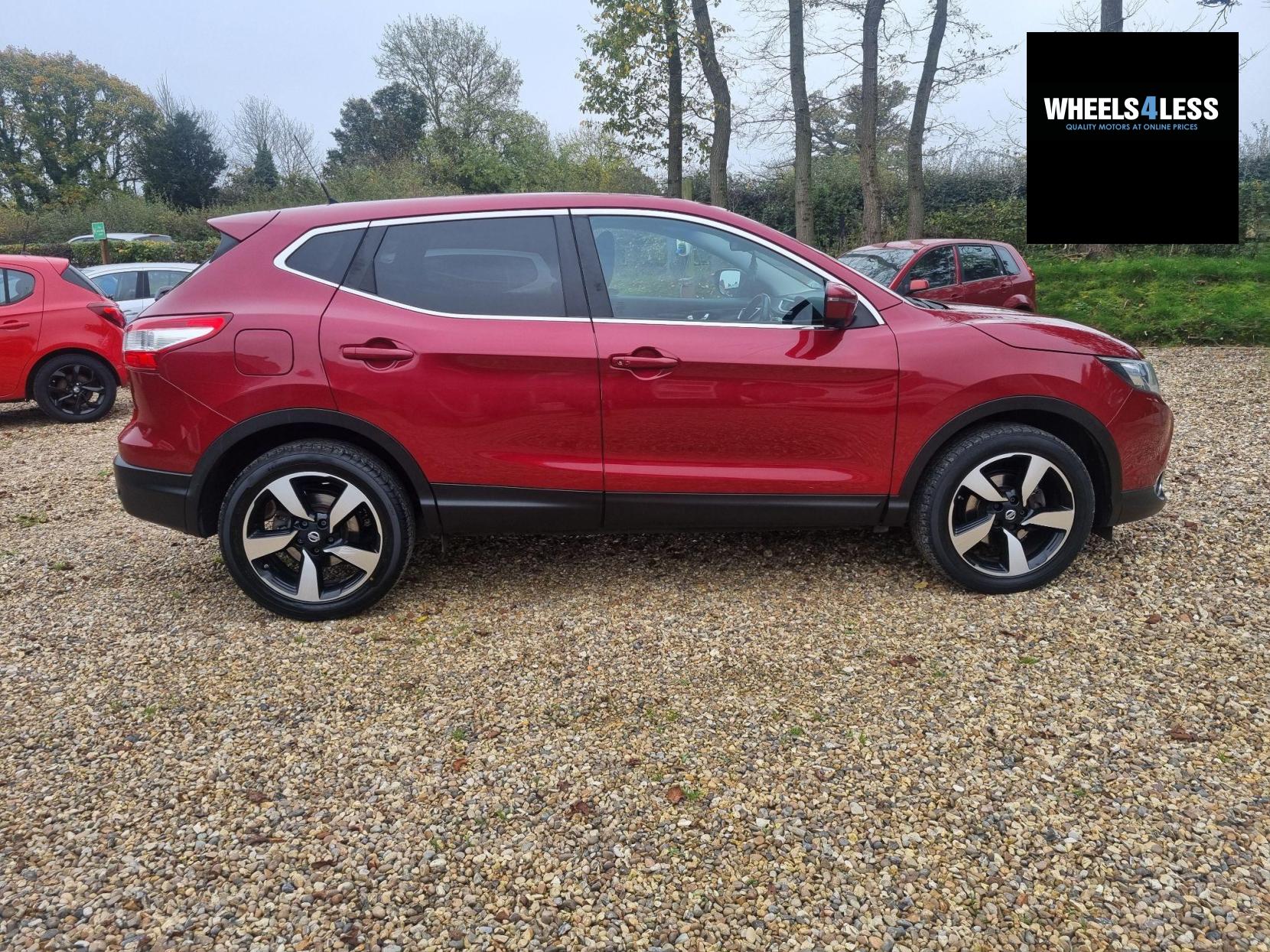 Nissan Qashqai 1.2 DIG-T N-Connecta 2WD Euro 6 (s/s) 5dr
