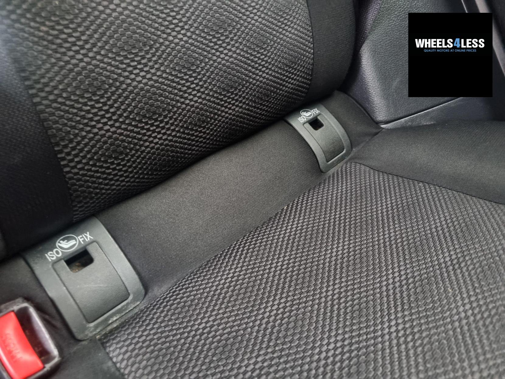 Nissan Qashqai 1.2 DIG-T N-Connecta 2WD Euro 6 (s/s) 5dr