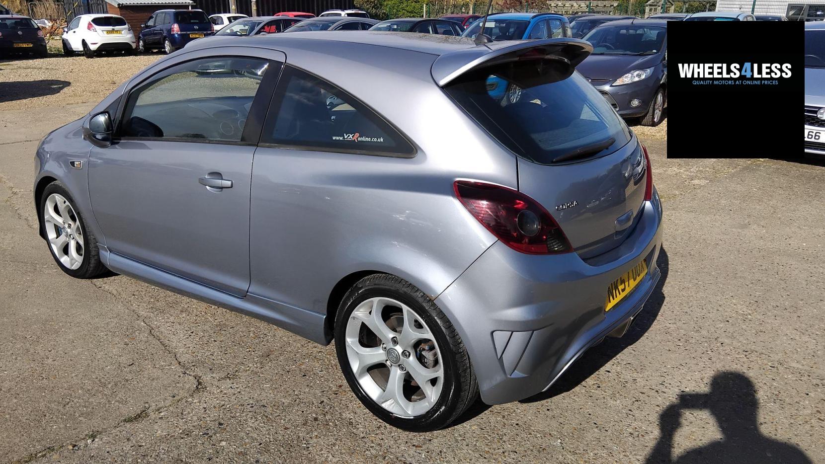 Vauxhall Corsa 1.6i Turbo 16v VXR Arctic Edition 3dr