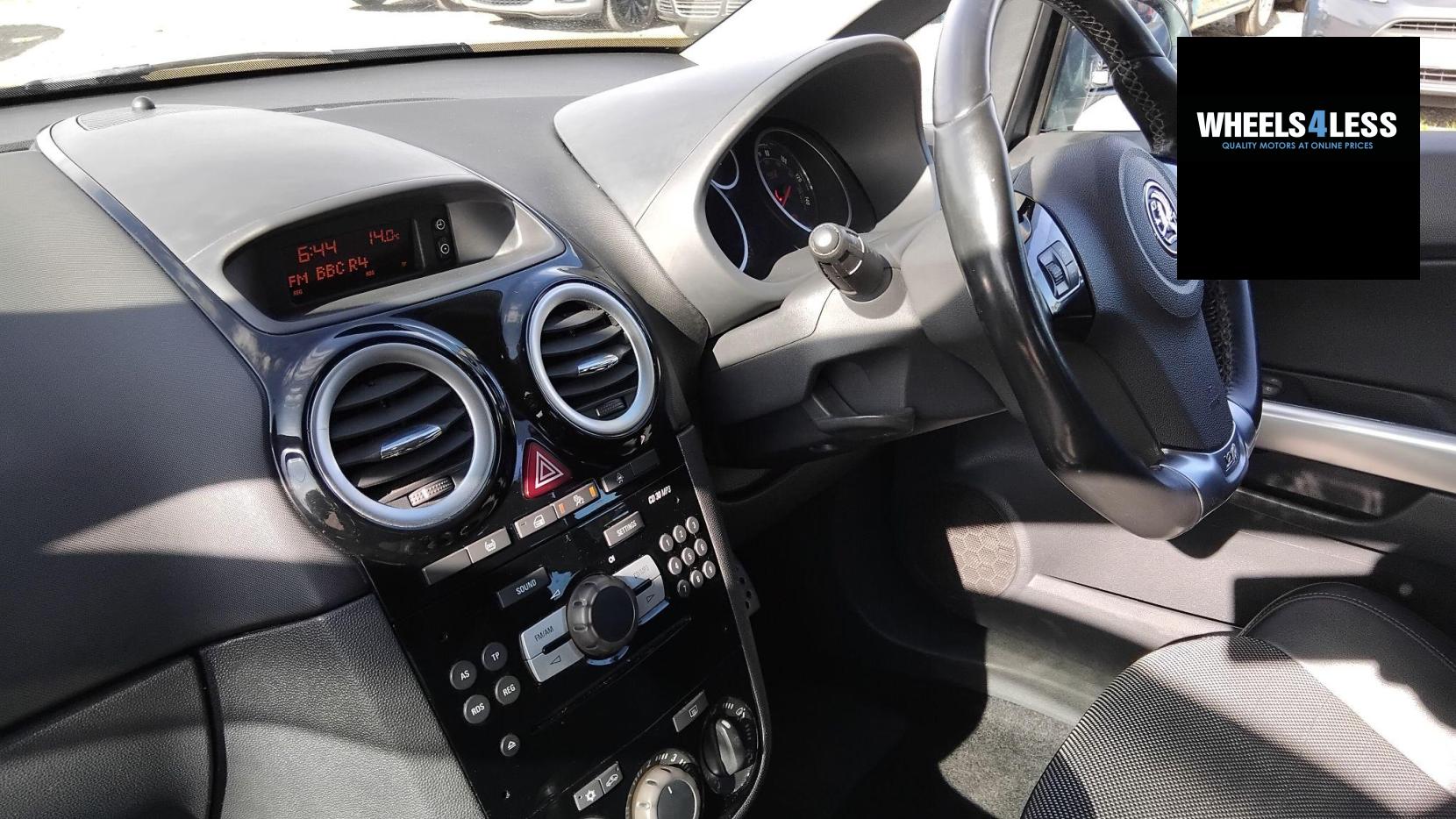 Vauxhall Corsa 1.6i Turbo 16v VXR Arctic Edition 3dr