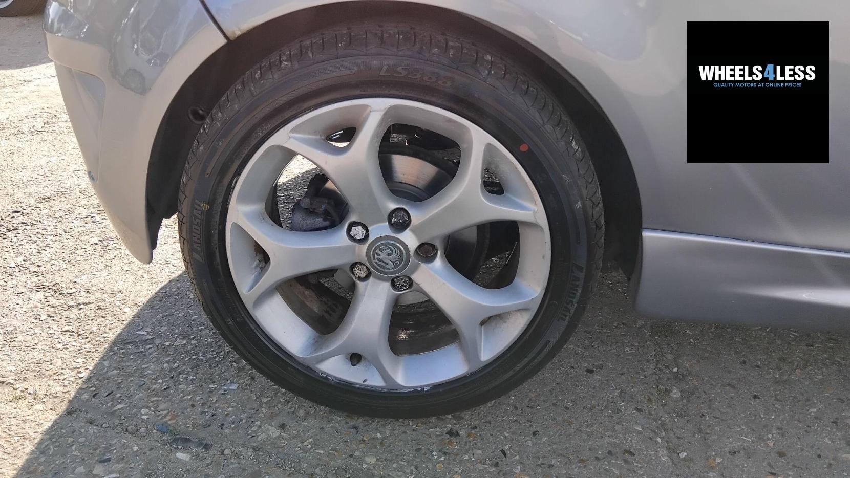 Vauxhall Corsa 1.6i Turbo 16v VXR Arctic Edition 3dr