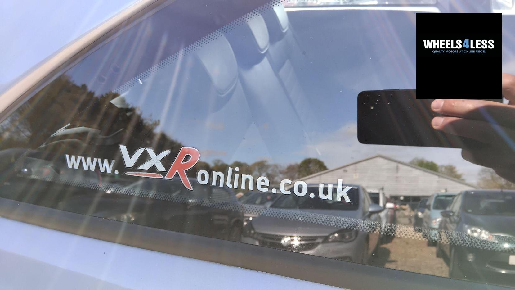 Vauxhall Corsa 1.6i Turbo 16v VXR Arctic Edition 3dr