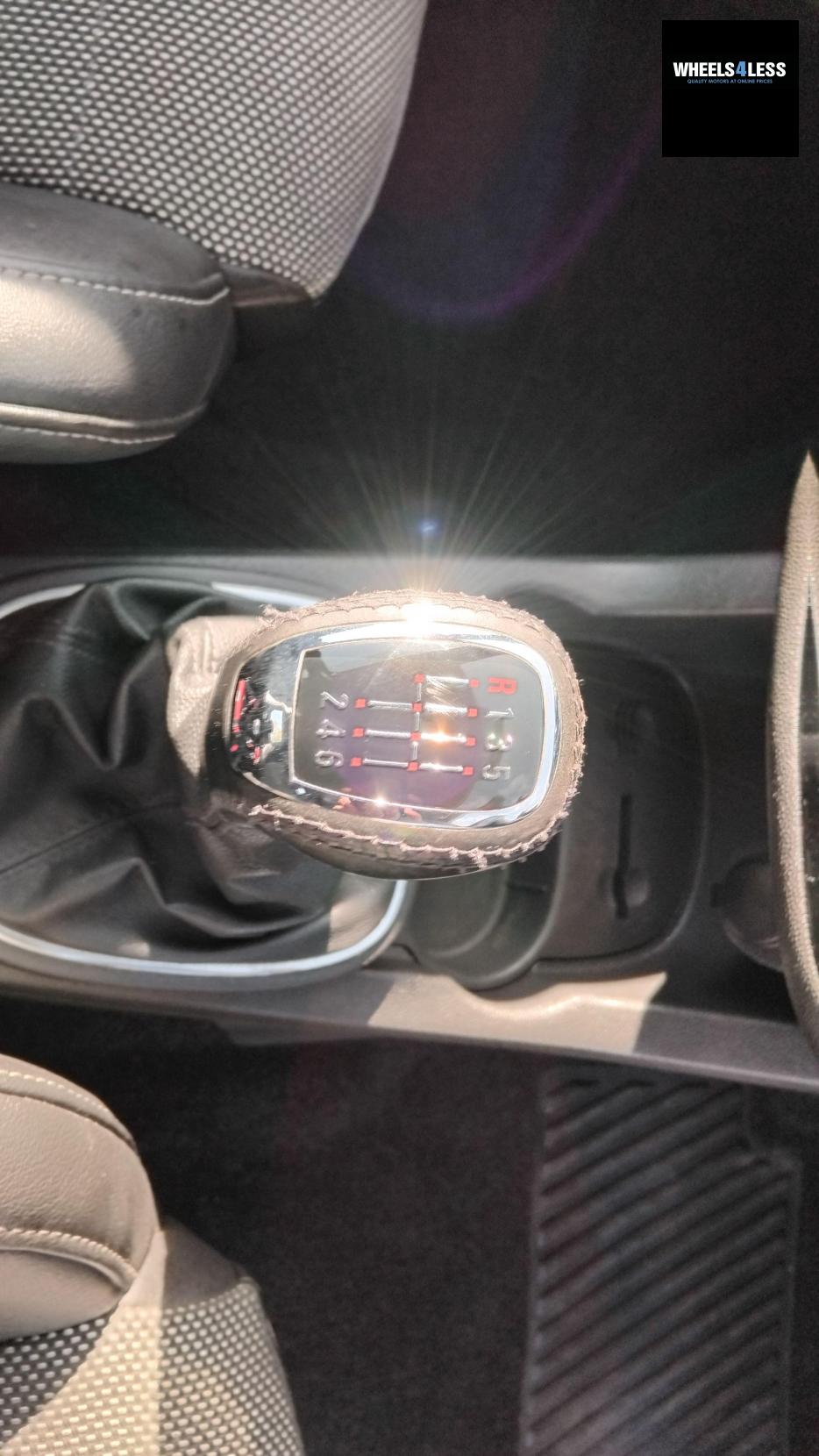 Vauxhall Corsa 1.6i Turbo 16v VXR Arctic Edition 3dr