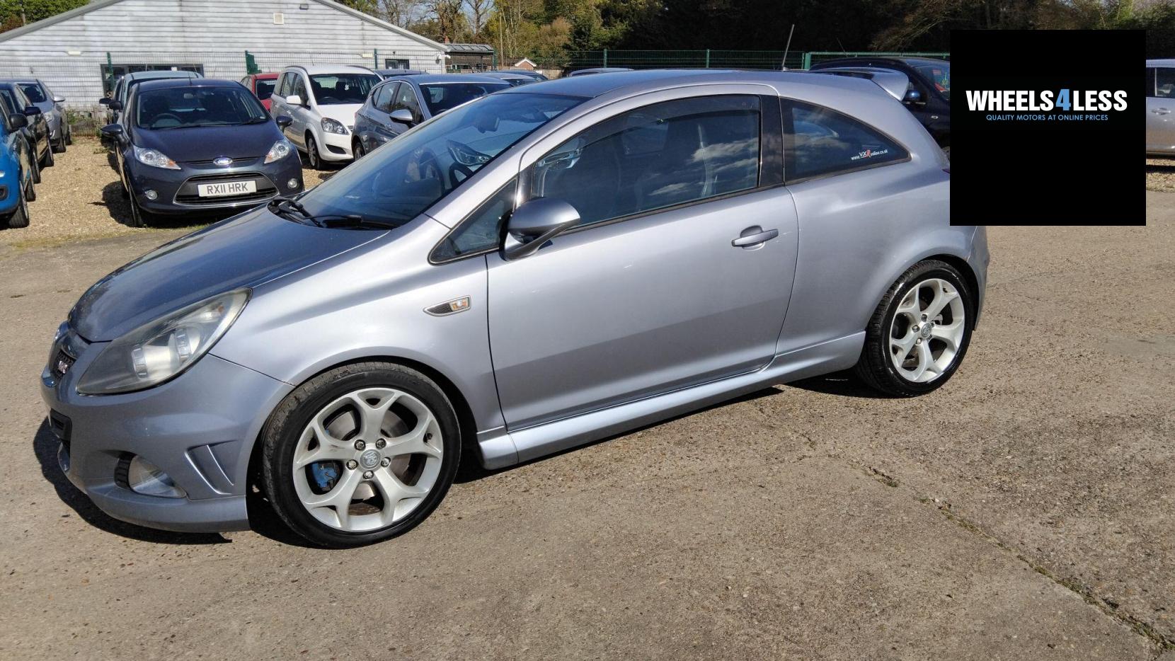Vauxhall Corsa 1.6i Turbo 16v VXR Arctic Edition 3dr