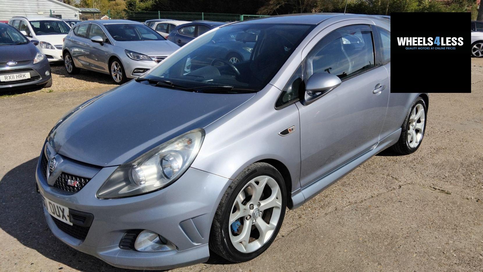 Vauxhall Corsa 1.6i Turbo 16v VXR Arctic Edition 3dr