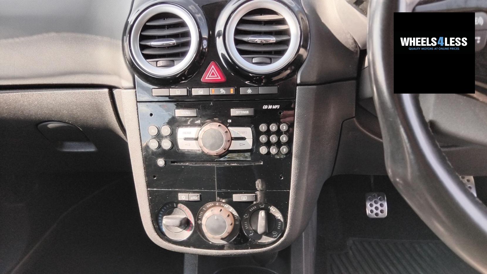 Vauxhall Corsa 1.6i Turbo 16v VXR Arctic Edition 3dr