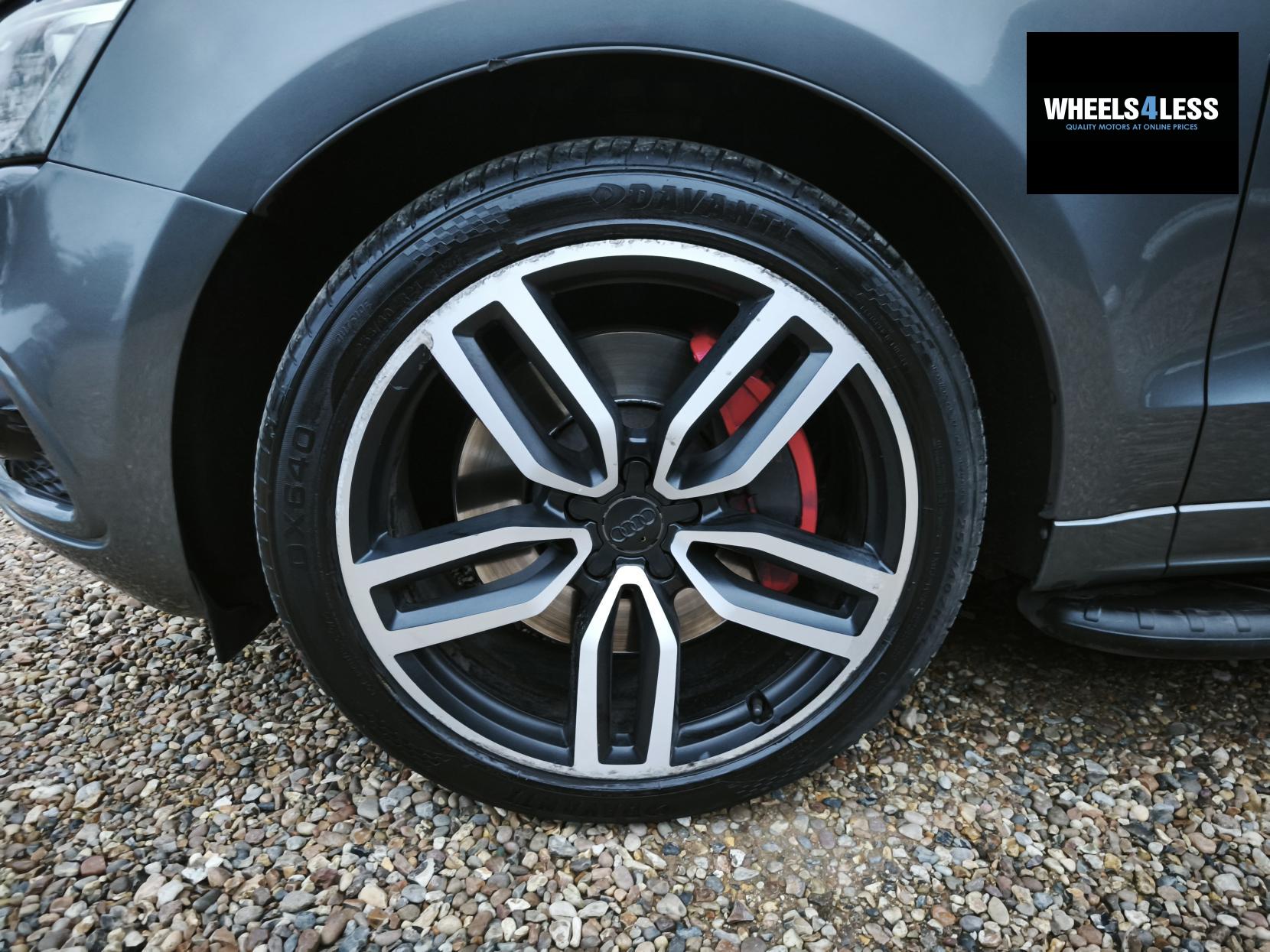 Audi SQ5 3.0 BiTDI V6 SUV 5dr Diesel Tiptronic quattro Euro 6 (s/s) (313 ps)